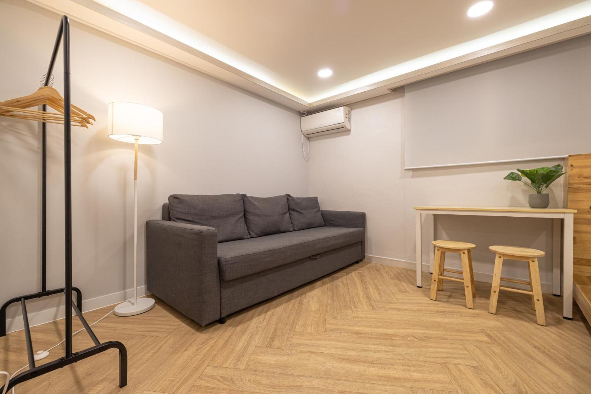 Woody Two Bedroom In Hongdae Rumah tetamu