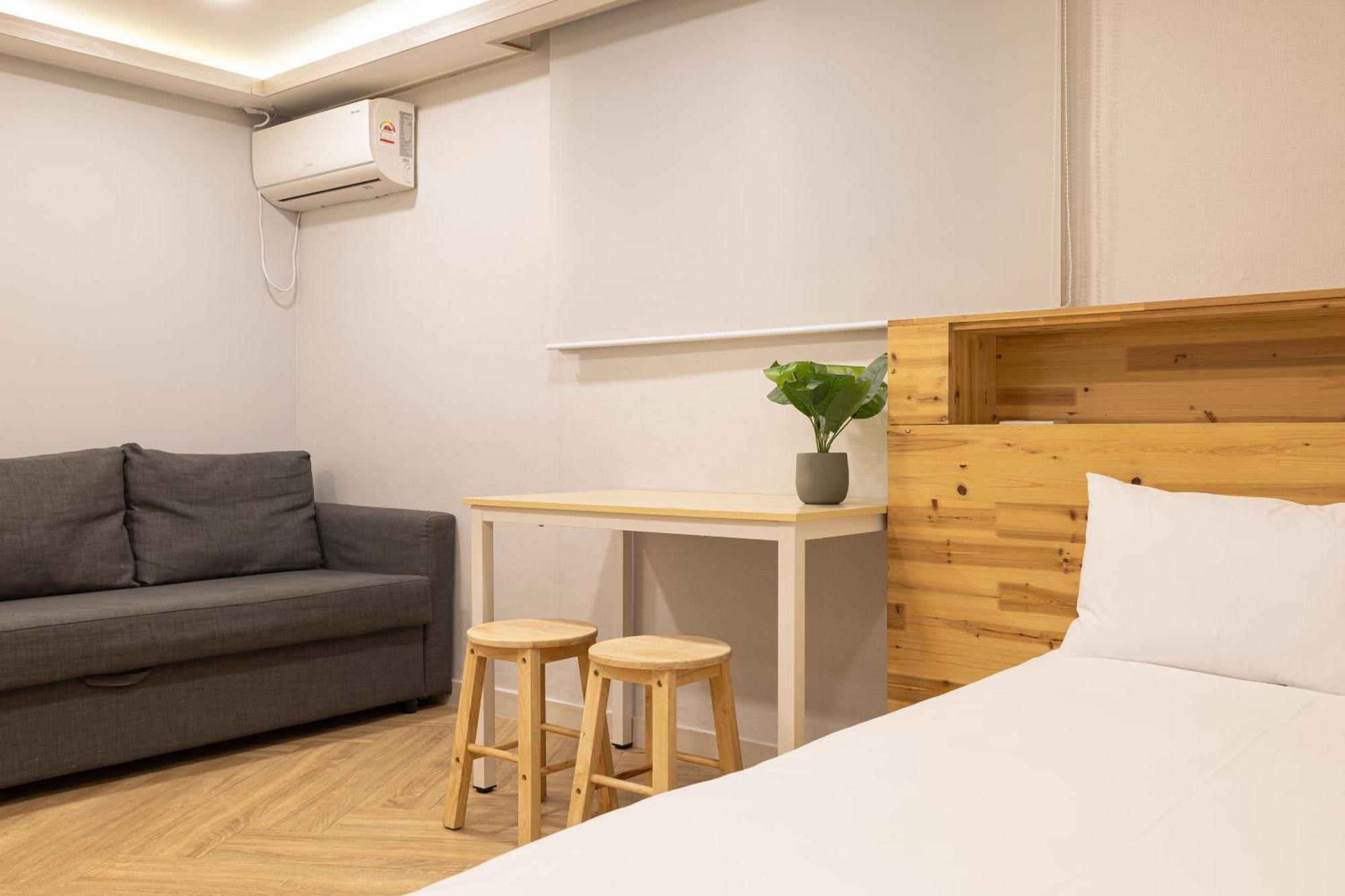 Woody Two Bedroom In Hongdae Rumah tetamu Seoul